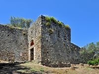 La ville de Moraïtika sur l’île de Corfou. La porte du sud du château de Gardiki (auteur Marc Ryckaert). Cliquer pour agrandir l'image.