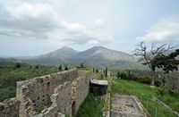 La ville de Pérama en Crète. Le mont Kouloukonas vu depuis Moni Chalepa. Cliquer pour agrandir l'image.