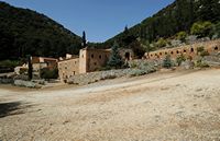 La ville de Pérama en Crète. Le monastère de Vossakos. Cliquer pour agrandir l'image.