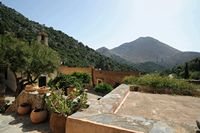 La ville de Pérama en Crète. Le monastère de Vossakos. Cliquer pour agrandir l'image.
