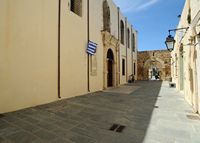 Le musée archéologique de Réthymnon en Crète. Le portail de l'église Saint-François. Cliquer pour agrandir l'image.