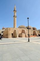 La vieille ville de Réthymnon en Crète. La mosquée Neratze. Cliquer pour agrandir l'image.
