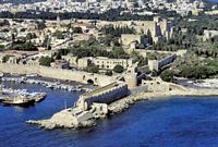 Les fortifications de Rhodes vues du ciel. Cliquer pour agrandir l'image.