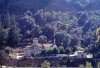 La ville de Vryssès en Crète. L'église Agios Nikolaos à Kiriakosélia. Cliquer pour agrandir l'image.