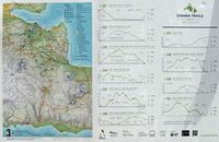 La ville de Vryssès en Crète. Carte des randonnées du dème de l'Apokoronas. Cliquer pour agrandir l'image.