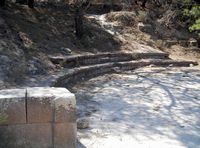 Le théâtre antique d'Astypalaia près de Kéfalos sur l'île de Kos (auteur libbathegreat !). Cliquer pour agrandir l'image dans Panoramio (nouvel onglet).