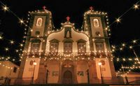 Le village de Monte à Madère. Église de nuit. Cliquer pour agrandir l'image.