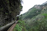 Le village de Monte à Madère. Levada dos Tornos. Cliquer pour agrandir l'image.