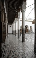 Le palais M'nebbi à Marrakech au Maroc. Patio. Cliquer pour agrandir l'image dans Adobe Stock (nouvel onglet).