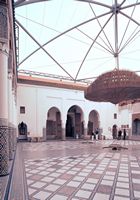Le palais M'nebbi à Marrakech au Maroc. Patio. Cliquer pour agrandir l'image.
