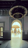 Le palais M'nebbi à Marrakech au Maroc. Patio. Cliquer pour agrandir l'image.