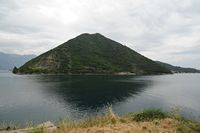 Le village de Lepetane au Monténégro. Péninsule de Lepetane. Cliquer pour agrandir l'image.