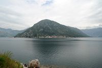 Le village de Perast au Monténégro. Ville de Perast. Cliquer pour agrandir l'image.