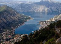 La ville de Kotor au Monténégro. Golfe de Kotor. Cliquer pour agrandir l'image.