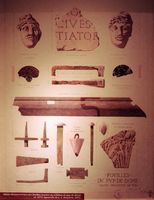 Le Temple de Mercure du Puy de Dôme. Objets découverts lors des fouilles. Cliquer pour agrandir l'image.