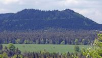 Puy de montjuger. vu du vichatel, Montlosier. Cliquer pour agrandir l'image.