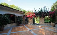 L'hôtel Formentor à Majorque. La terrasse de la villa Ran de Mar. Cliquer pour agrandir l'image dans Adobe Stock (nouvel onglet).