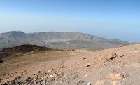 Het Nationaal Park van de Teide in Tenerife. Ten westen van de caldera gezien vanaf de kabelbaan. Klikken om het beeld te vergroten in Adobe Stock (nieuwe tab).