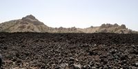 Het Nationaal Park van de Teide in Tenerife. Gieten van 1798, weg van Boca Tauce. Klikken om het beeld te vergroten in Adobe Stock (nieuwe tab).