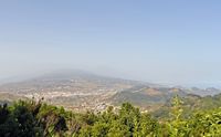 Het landelijk park van Anaga in Tenerife. Laguna te bekijken vanuit het oogpunt van de Cruz del Carmen. Klikken om het beeld te vergroten.