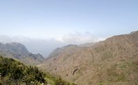 Het landelijk park van Teno in Tenerife. Vanaf de Mirador El Roque, Massief van Teno. Klikken om het beeld te vergroten.