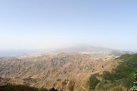 La ville de Santa Cruz à Tenerife. Vu du Mirador Pico del Inglés, barrage de Tahodio. Cliquer pour agrandir l'image.