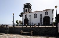 De stad Tacoronte in Tenerife. De kerk van Sint-Katelijne. Klikken om het beeld te vergroten.