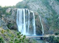 La rivière Krka en Croatie. La source de la rivière Krka sous la Krcic (auteur K. Korlevic). Cliquer pour agrandir l'image.