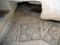 La ville de Stari Grad, île de Hvar en Croatie. Mosaïque de la chapelle Saint-Jean (auteur Dark Ages). Cliquer pour agrandir l'image dans Flickr (nouvel onglet).