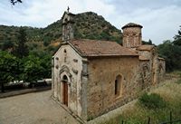 La ville de Vryssès en Crète. L'église Saint-Nicolas à Kyriokoselia près de Stylos. Cliquer pour agrandir l'image dans Adobe Stock (nouvel onglet).