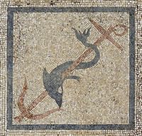 Le Quartier du Théâtre de Délos en Grèce. Mosaïque au dauphin de la Maison au Trident (auteur Olaf Tausch). Cliquer pour agrandir l'image.