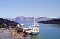 L'îlot de Néa Kaméni à Santorin. Cliquer pour agrandir l'image.