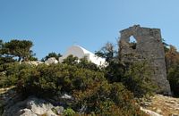 Le village et le château de Monolithos sur l’île de Rhodes. Forteresse de Monolithos. Cliquer pour agrandir l'image.