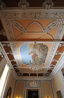 L’Achilleion, le palais de Sissi à Corfou. Le vestibule du premier étage. Cliquer pour agrandir l'image.