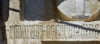 Le château Neratzia de Kos. Inscription au-dessus de la Porte de Carmadino. Cliquer pour agrandir l'image.