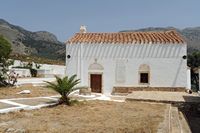 La ville de Sfakia en Crète. L'église Saint-Georges à Komitades. Cliquer pour agrandir l'image.