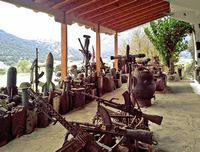La ville de Sfakia en Crète. Le Musée de la Guerre à Askyfou (auteur Ela Mol). Cliquer pour agrandir l'image dans Panoramio (nouvel onglet).