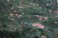 Le village d'Arco de São Jorge. Quinta do Arco vue depuis Cabanas. Cliquer pour agrandir l'image.