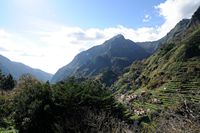 Le village de Serra de Água à Madère. Vue sur valle Ribeira Brava. Cliquer pour agrandir l'image.