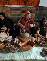 Le village d'Ounagha au Maroc. Production huile argan. Cliquer pour agrandir l'image.