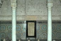 Les tombeaux des Saâdiens à Marrakech au Maroc. Salle des douze colonnes. Cliquer pour agrandir l'image.